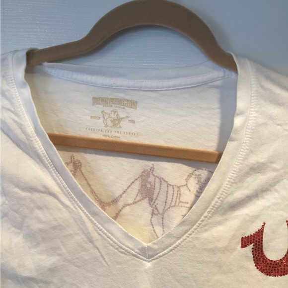True Religion White Tee with Red Embellished Logo - Picture 4 of 10